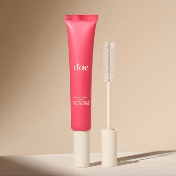 Dae Cactus Fruit Styling Cream and Taming Wand - Picture 1 of 10